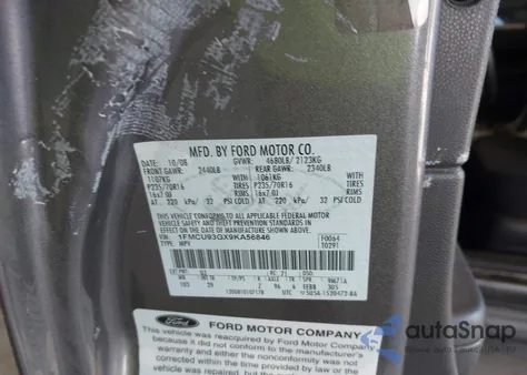 2009 Ford Escape Xlt z USA, uszkodzony, nr VIN 1FMCU93GX9KA56846